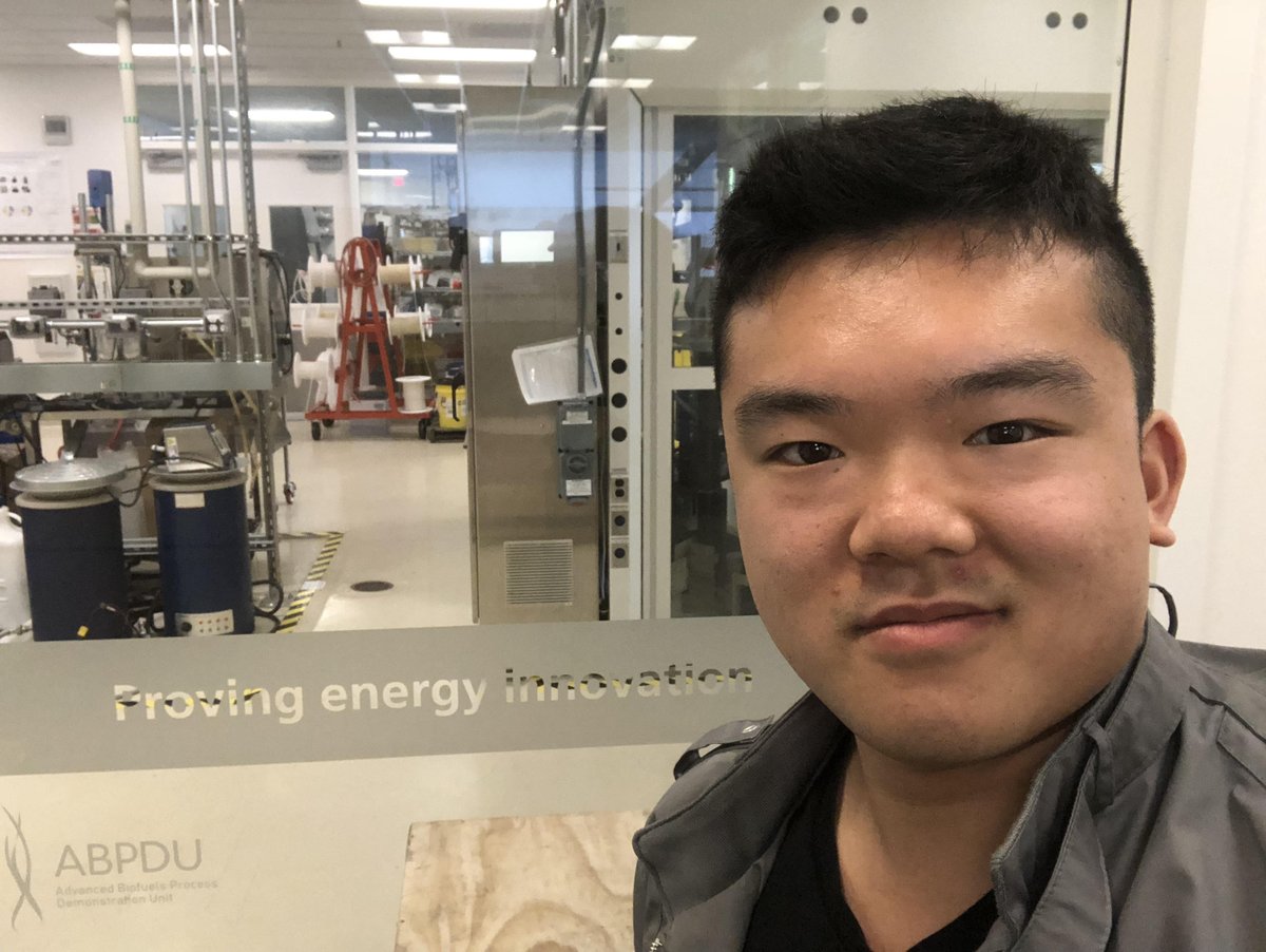 CCSFBiotech's tweet photo. Future of Biotech: Kenton Chung - @SFUnified graduate completed the Lab Assistant certificate w/ an internship @LBNL in 2 semesters @OfficialCCSF. He spent the summer @LBNL & begins his F/T paid internship @BSRI this year through our @CIRM Stem Cell Internship Program! #SFSTEM https://t.co/NdyvqzGj5l