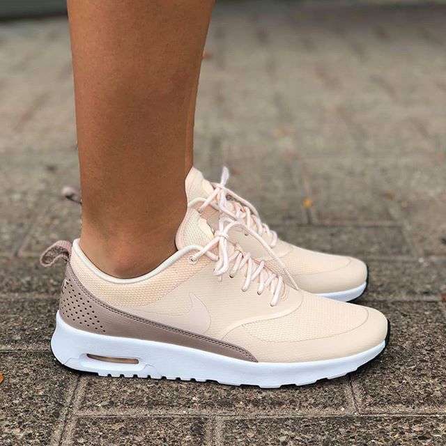 nike air max thea guava ice