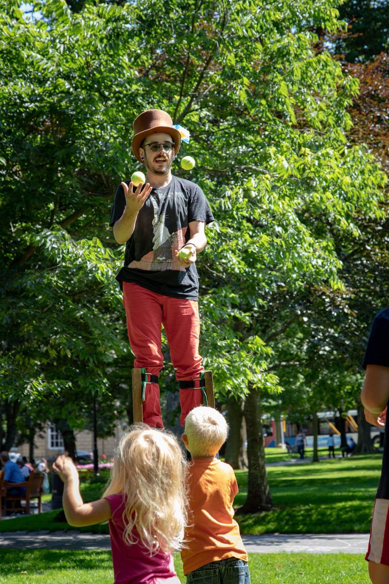 (1/2)These are from our workshop in King's Square yesterday; everyone did great trying out different kinds of stilting!

📷@amystewartphoto on instagram📸

#StiltLife #fringefests #saintawesome #bingethefringe #livelifeuptown <a href="/fundyfringefest/">Fundy Fringe Festival</a>