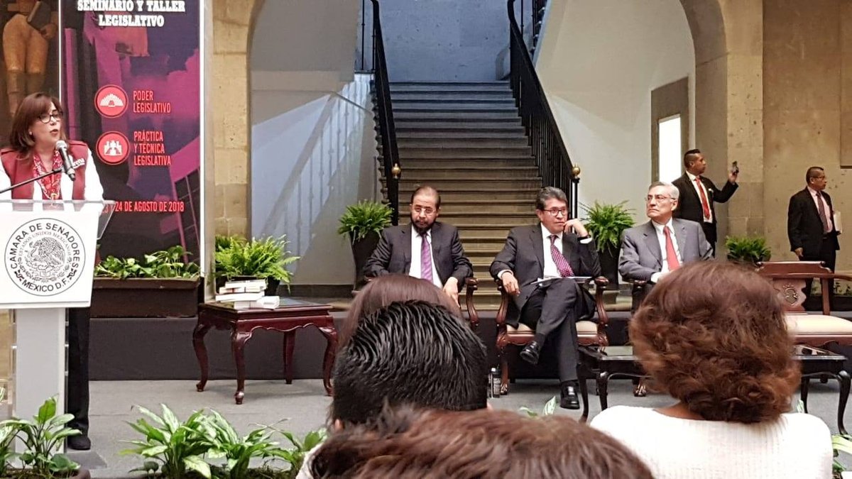 RutaElectoralmx's tweet photo. México: Asiste @GarciaArrietaMX, @VictorCastroCos, @armentaconmigo, @nestora_salgado, @martibatres, @aguadiana entre otros Senadores electos al taller legislativo de la 64 legislatura impartido por @yeidckol dirigente de @PartidoMorenaMx https://t.co/Ba7tDHqRr3