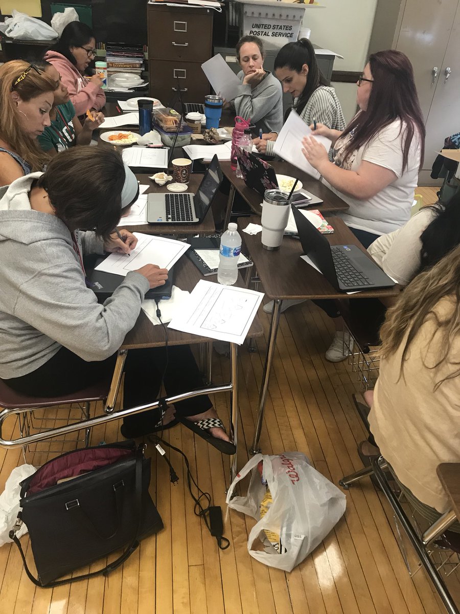 teachnbeach1's tweet image. Rich and beautiful work on our final day of writers workshop! @WeehawkenTSD @drgravitygLLC @SarahFiedeldey #weelearn