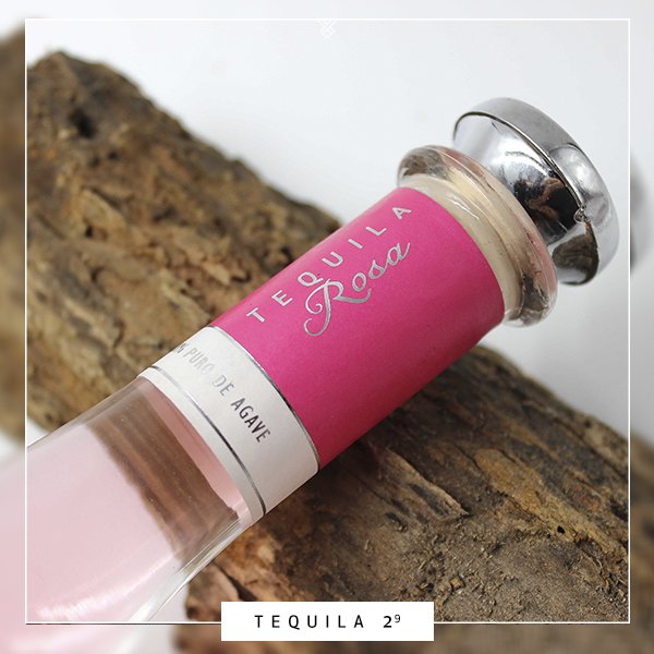 Tequila29's tweet photo. #Tequila29 Rosa es un tequila diferente. Un #tequila blanco 100% agave con un poco de néctar de agave. Tienes que probarlo😍 Compra tu botella aquí: https://t.co/uuwHdNOBxo https://t.co/6jc5ZyblVR