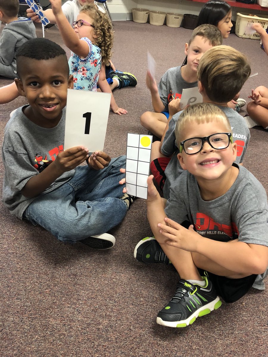 EricaNunemaker1's tweet photo. We did a get to know activity while matching ten frames with their numbers! #ITeachK #dhefamily https://t.co/SduVD7H1p3