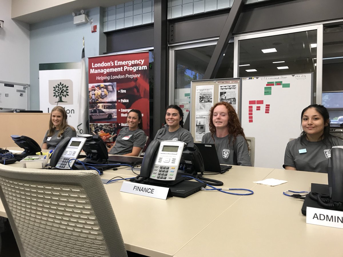 MLPS911's tweet photo. Thank you Andre from @PrepareLondon for the excellent Emergency Management Exercise! #psweek2018 https://t.co/mvr07na4yG