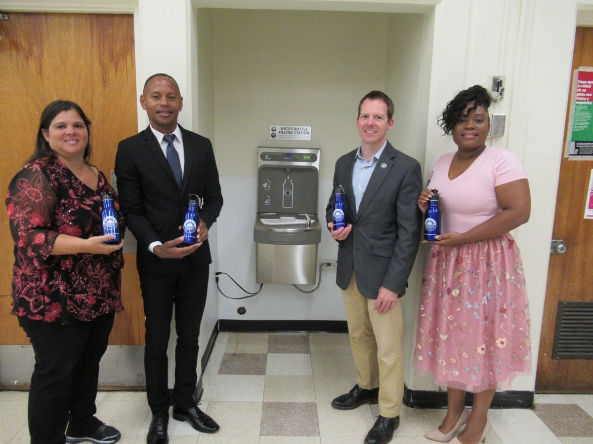 Lennox Middle School is welcoming students back-to-school this #waterwednesday with a new water bottle filling station! Provided through the District's grant program, this sustainable filling station will help students  secure a reliable water future, one refill at a time!