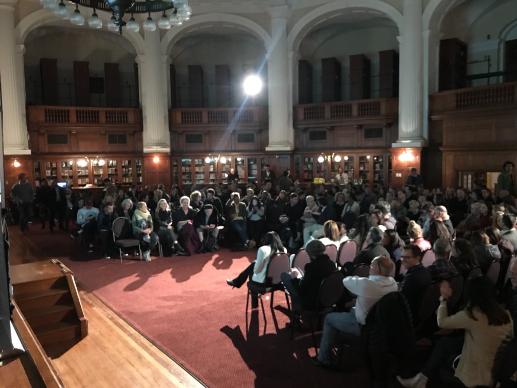 SuitsSneakers's tweet photo. We have another full house here tonight in Cape Town for @IamJohnSanei’s new keynote called #MAGNETiiZE! Thank you to everyone who helped us by telling other people about this series! Also big thanks to @Naked_insurance who helped us make this series possible 😬 https://t.co/iCn314m7YB