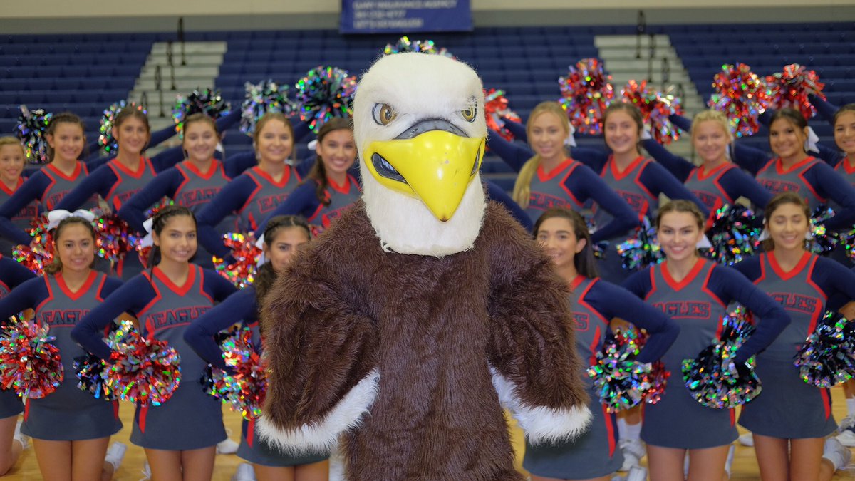 CheerVmhs's tweet photo. My beautiful girls! 💕 #eaglecheer https://t.co/VWmOmwxkVh