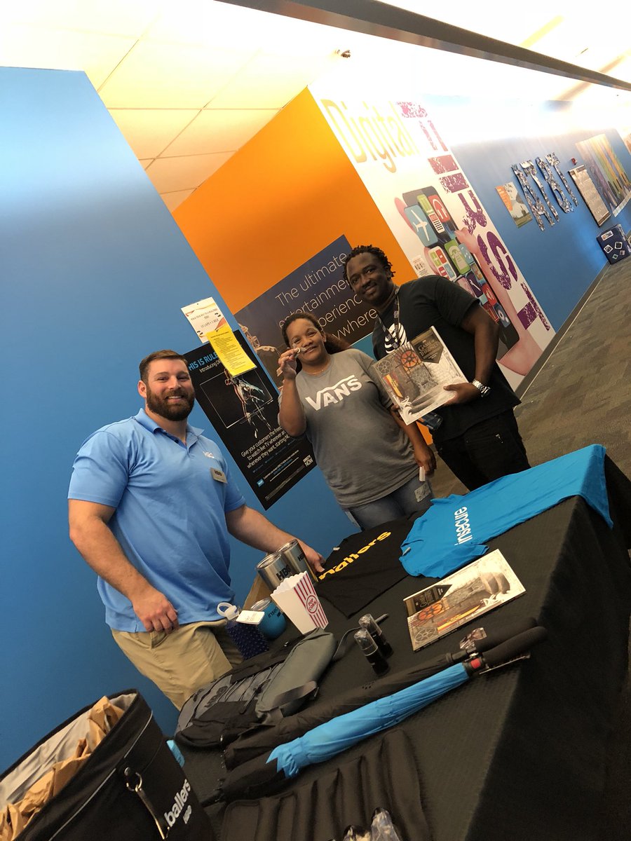 SShaver72's tweet photo. #HBO #Ryan #AgentsofNow #Linguista &amp; #Storma would be proud!! @FAYCallCenter @VirginiaPowell0 #SellSellSell @ValinciaTaylor #FieldsFam #TuGGLENATION https://t.co/Z5UwhbugHo