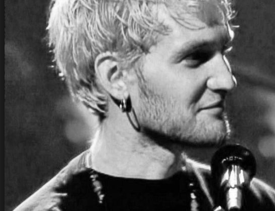 ashtoshiro's tweet photo. Happy birthday to a legend. We miss you! #LayneStaley #AliceInChains https://t.co/rUaVAcicjj