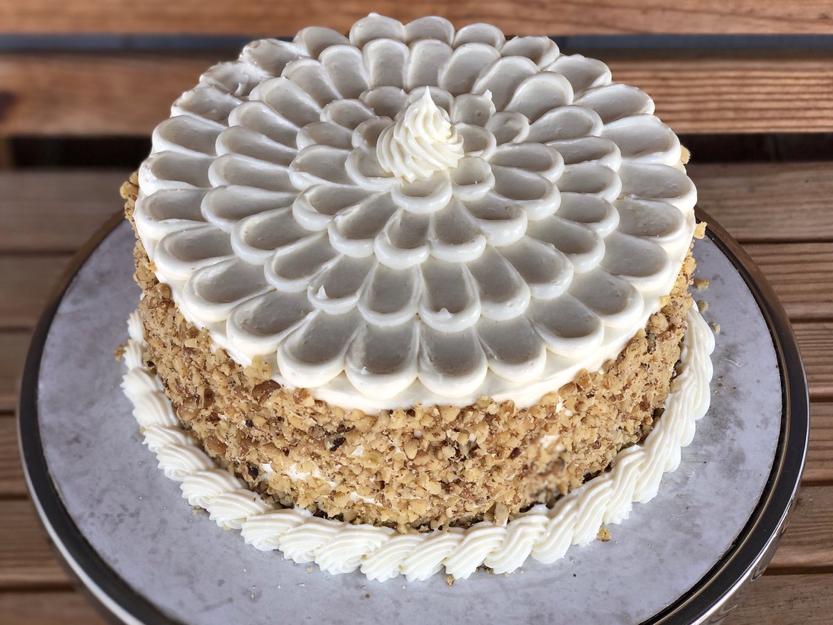 ReverenceCafe's tweet photo. #Confessiontime 
We have recently noticed our #carrotcake has tasted dry so we reviewed the recipe to find the problem. OUR EGG RATIO WAS OFF!
Now we added more of our #passionatelypastured, #organicallyfed eggs, we challenge our customers to come enjoy our “new” carrot cake! https://t.co/qcpiIvi1hP