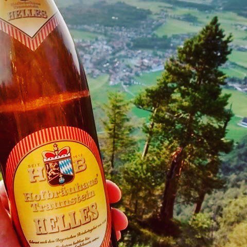 hb_traunstein's tweet photo. Schneidige Feierabendgrüße von Felix Pichler: Inzell mal von oben ⛰🍻 #inzell #hbts #feierabendhoibe #hofbräuhaustraunstein #feierabend #meinbayern #hofei #wirinbayern #meinchiemgau #traunsteiner #zuhauseistsamschönsten #dahoamisdahoam #sammaunsehrli… https://t.co/Bvys6cdYrh https://t.co/KsDcOiESgn