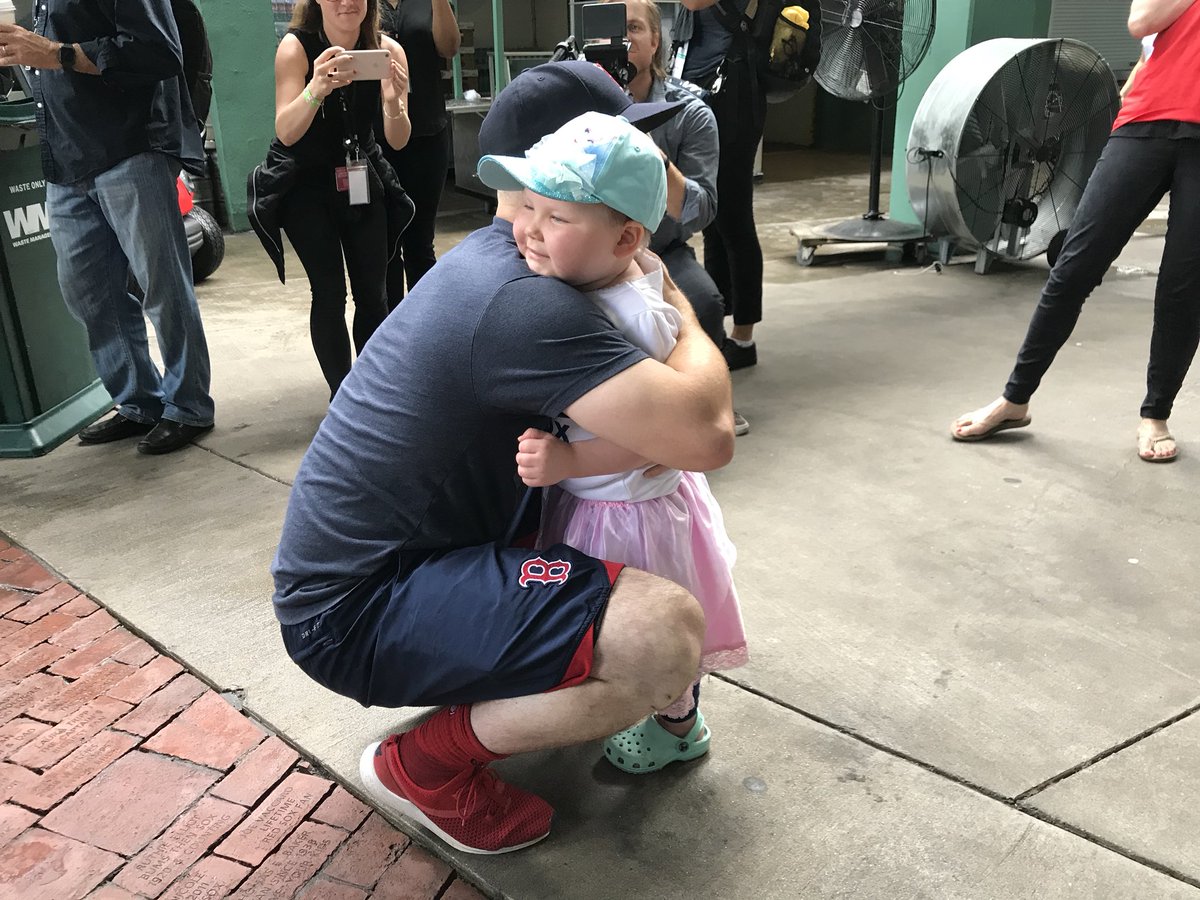 WEEI's tweet photo. Brock Holt has a lot of friends at @TheJimmyFund.

Help #KCANCER by giving online here: https://t.co/vozycqRsev https://t.co/l3boZRXEmr