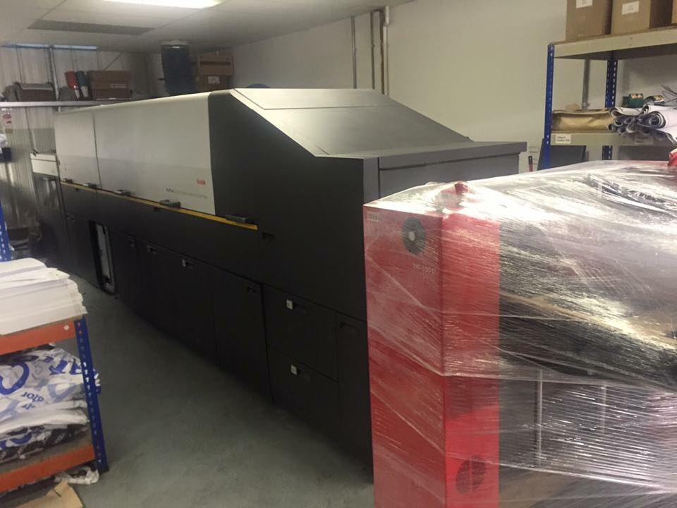 BNI_Vision's tweet photo. It’s these machines which allow @CTPDIGITAL to be more than just a printer. They can produce high quality brochures for the most discerning of clientele. At short notice and a short run. #printing #brochures #BusinessCard #propertydeveloper #Christmas https://t.co/sQFZ69fWdn