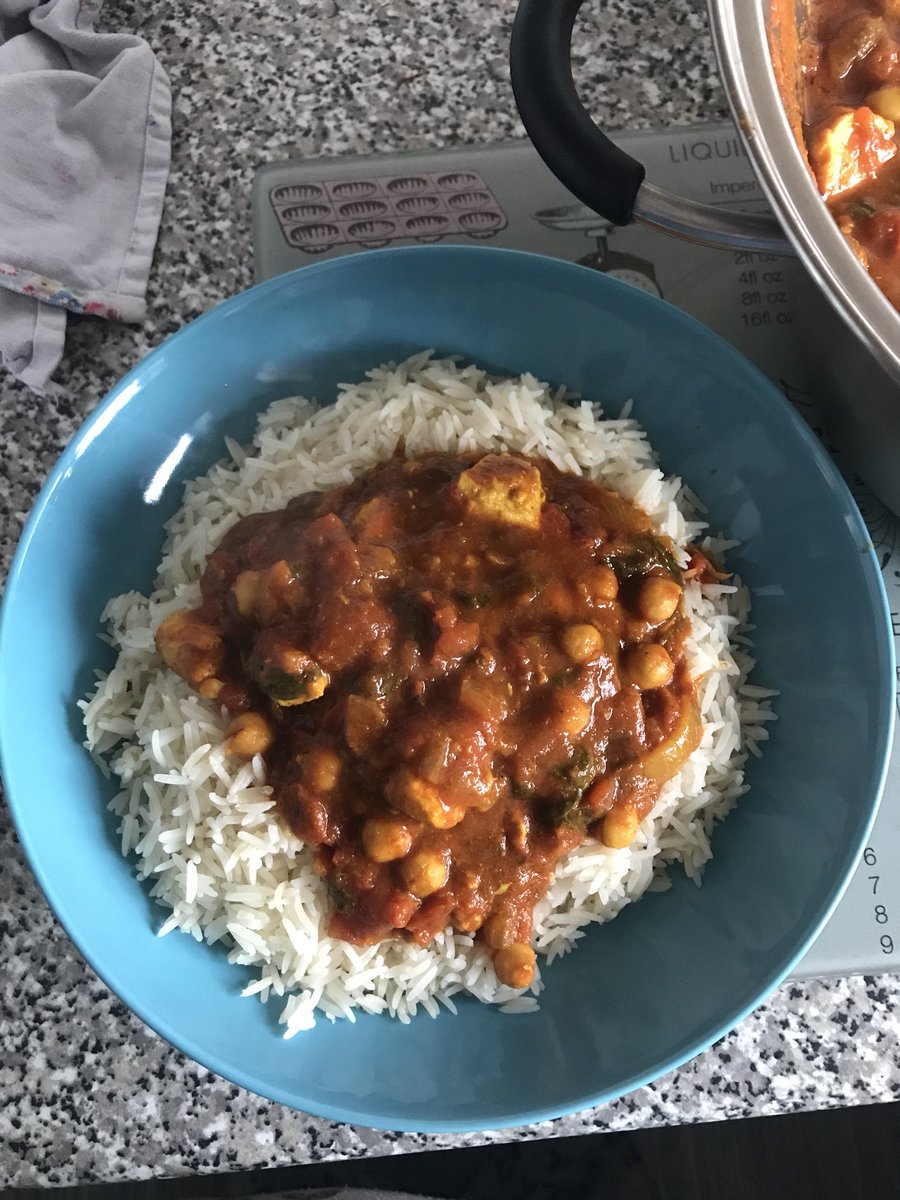 helen_a15's tweet image. Not one to boast but my curry making skills are getting better each time! 
#SooooGod 
#CookedFromScratch
#NoJars
#LearningToCook
#EatWellForLess