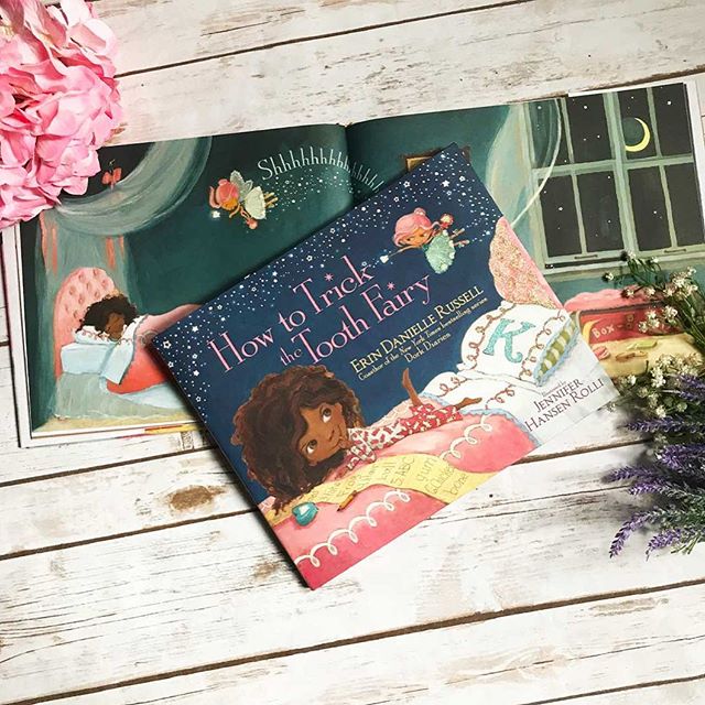 simonschuster's tweet photo. Celebrate #NationalToothFairyDay with #HowToTrickTheToothFairy! https://t.co/uiSsSDAA1R
(📸 by @SimonKIDS) #ErinDanielleRussell @JenHansenRolli @DorkDiaries #kidlit #childrensbooks #kidbookstagram #kidsbooks #picturebooks #childrensliterature #toothfairy https://t.co/DX2G1bcAC7
