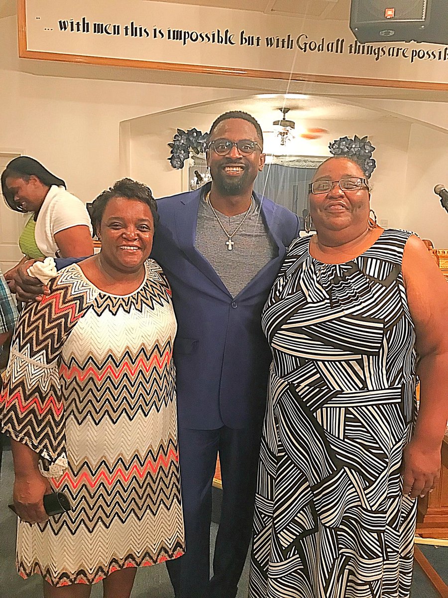 AmbassadorScott's tweet photo. Pastor Labaron Hedgemon
2nd Night of Revival
St. Hill M.B. Church
There Is Something In Your Eye
#PreachHedge https://t.co/noFMKKfCXP