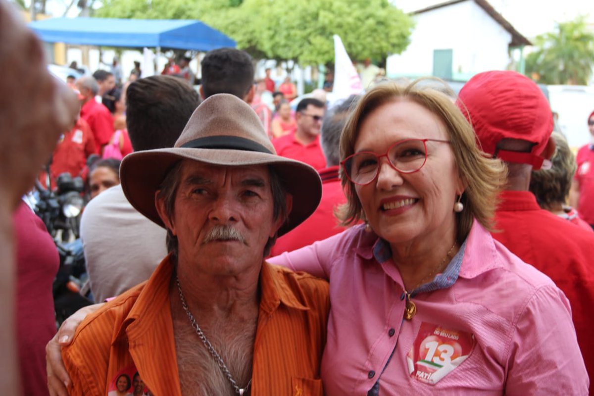 zenaidern's tweet photo. 🙋♀️🚩A caravana que o povo quer ver passar está a todo vapor! Zenaide, @fatimabezerra e @alexandre131rn arrastam multidões pelas ruas do Agreste Potiguar! Começou cedo e não tem hora pra acabar! #EquipeZ
#ZenaideSenadora313 #SenadoraDeLula #SenadoraDeFátima #FátimaPeloRN https://t.co/t2Efm2L9sM