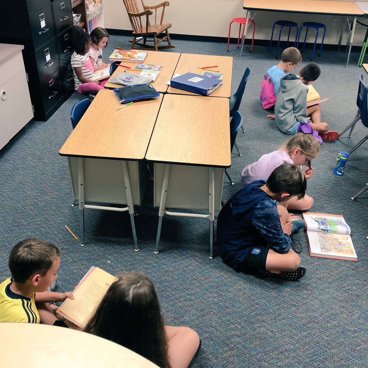 carberymonica's tweet photo. Practicing Read to Someone for our Daily 5 rotations! @PowellCISD https://t.co/fZU5A1fHe1