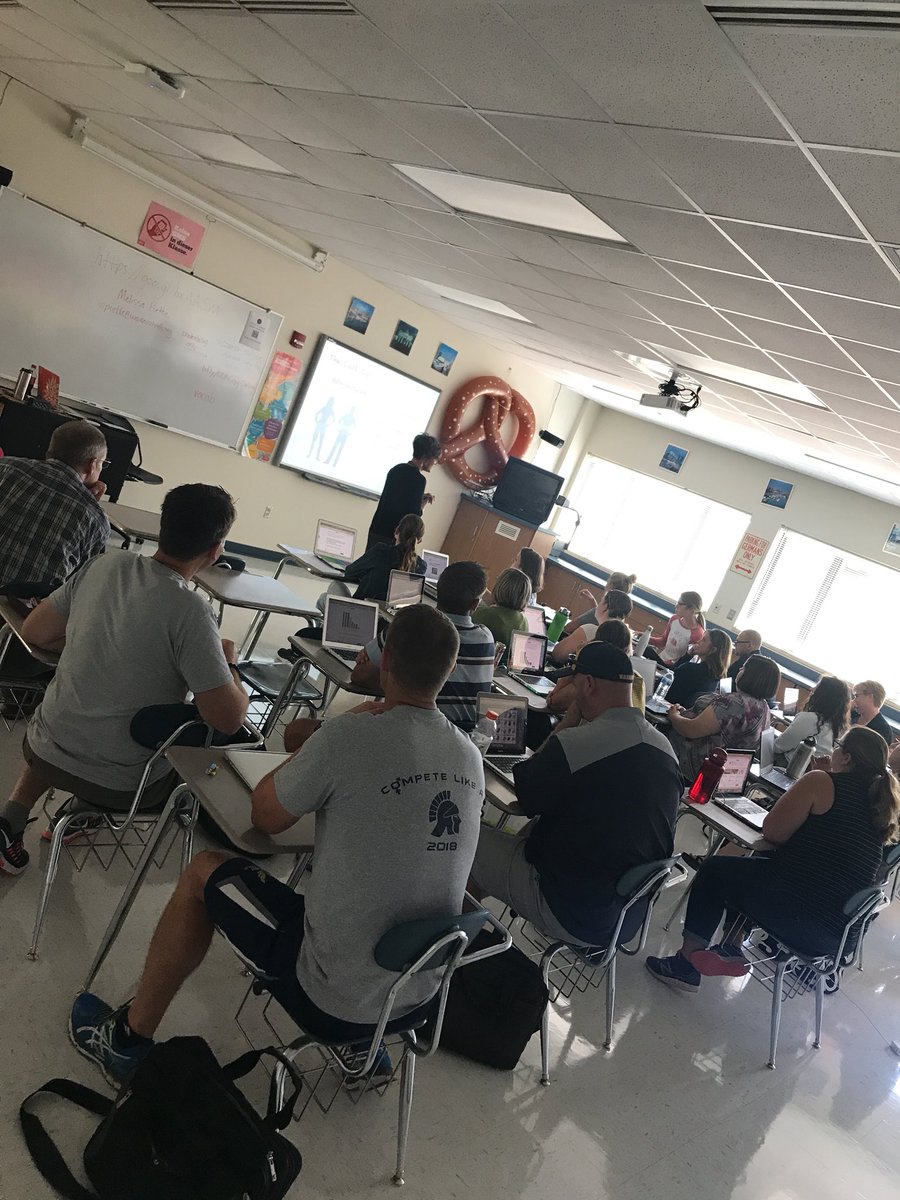 create_morr's tweet image. #WSDTechSummit credentialing sessions have lots of great discussions, self reflection and tools to help ALL learners! #Teach4Me