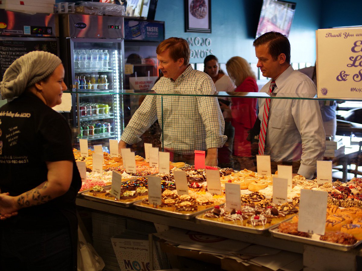 adamputnam's tweet photo. 🍩📍🚍 Stopped by Mojo Donuts in Hollywood with my good friend, Lt. Gov. @LopezCantera. Next stop, West Palm Beach. #FloridaFirstBusTour https://t.co/7FfluaGxjV