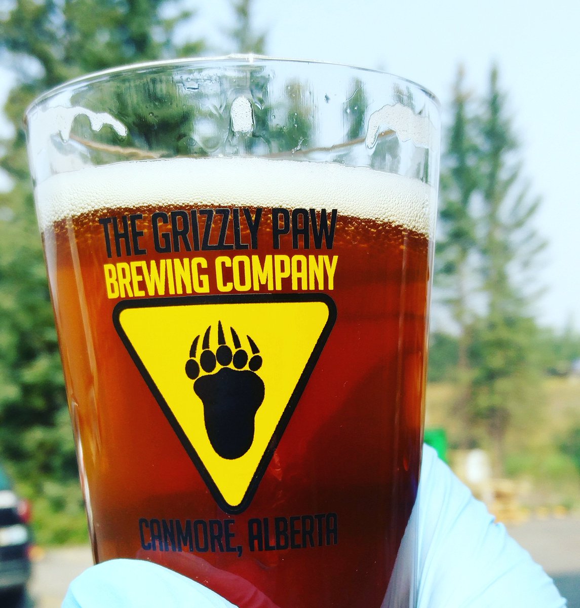 brewpunkpete's tweet photo. Fresh off the bottling line a 4.5% English Pale Ale with @SimpsonsMalt, a healthy dose of British hops &amp; a beautifully balanced finish. This is a beer in collaboration with the @BOW_VALLEY_SPCA &amp; you can drink it on Friday when we'll have a proper cask on hand pull at the pub. https://t.co/IJsW2DhESE