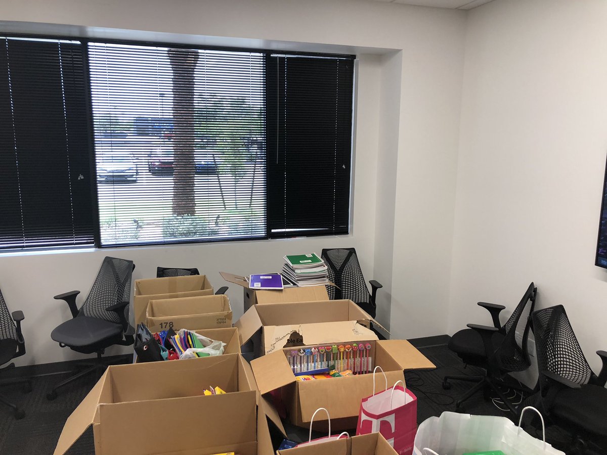 lalaleeloo's tweet image. Yesterday the #authenticaz team came together &amp;amp; donated almost 2100 school supplies and 50 backpacks to @Voices4CASA! 😍🙌So thankful for everyone&apos;s generosity &amp;amp; so proud to be part of such an amazing team! #beyou @sdmwrestle @SeattleBritt @CHI_KarinaP
