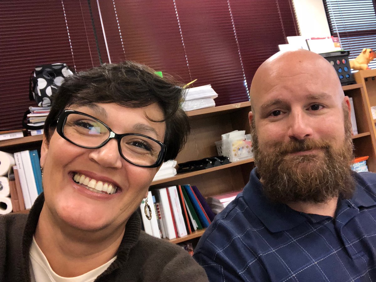 GrayeDorcy's tweet image. #vcsplc #GreenandGrowing #WeAreDeland Graye &amp;amp; Kyle rocking the Govt/Econ PLC! We may be small but we are Mighty!