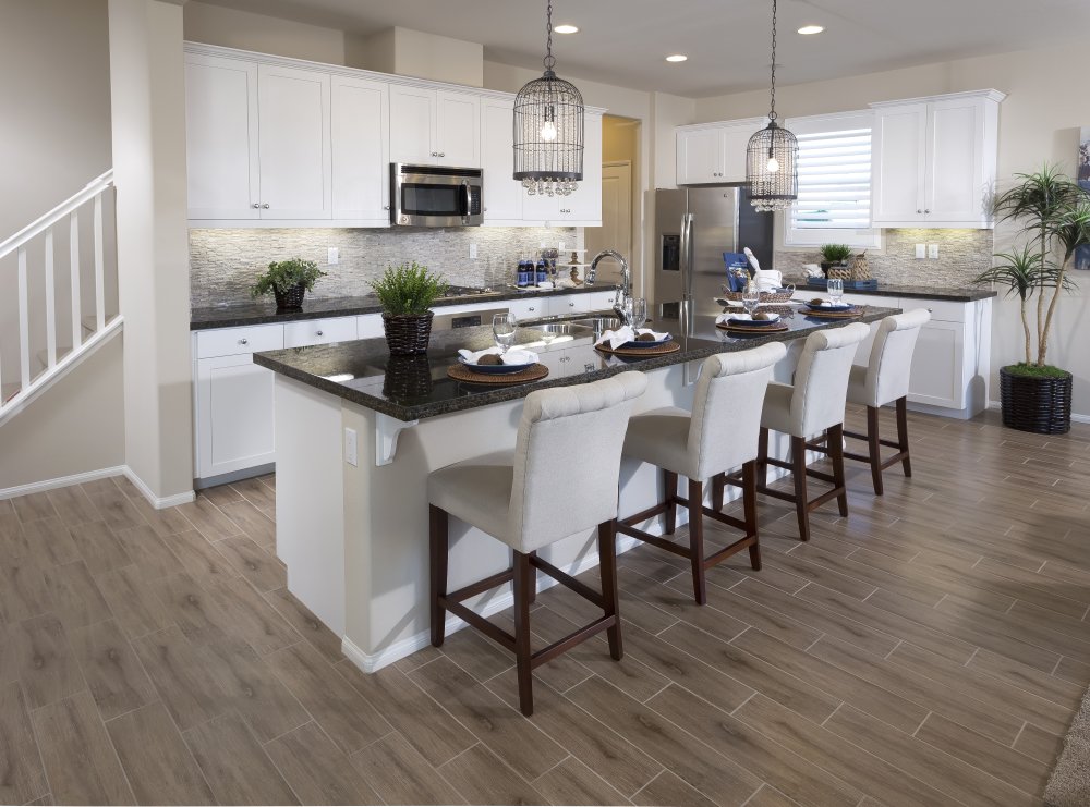 FHcommunities's tweet photo. "Today's kitchen is all about a well-planned space that makes cooking a completely interactive experience among family and friends." -Candice Olson https://t.co/NjsPPmOHNA