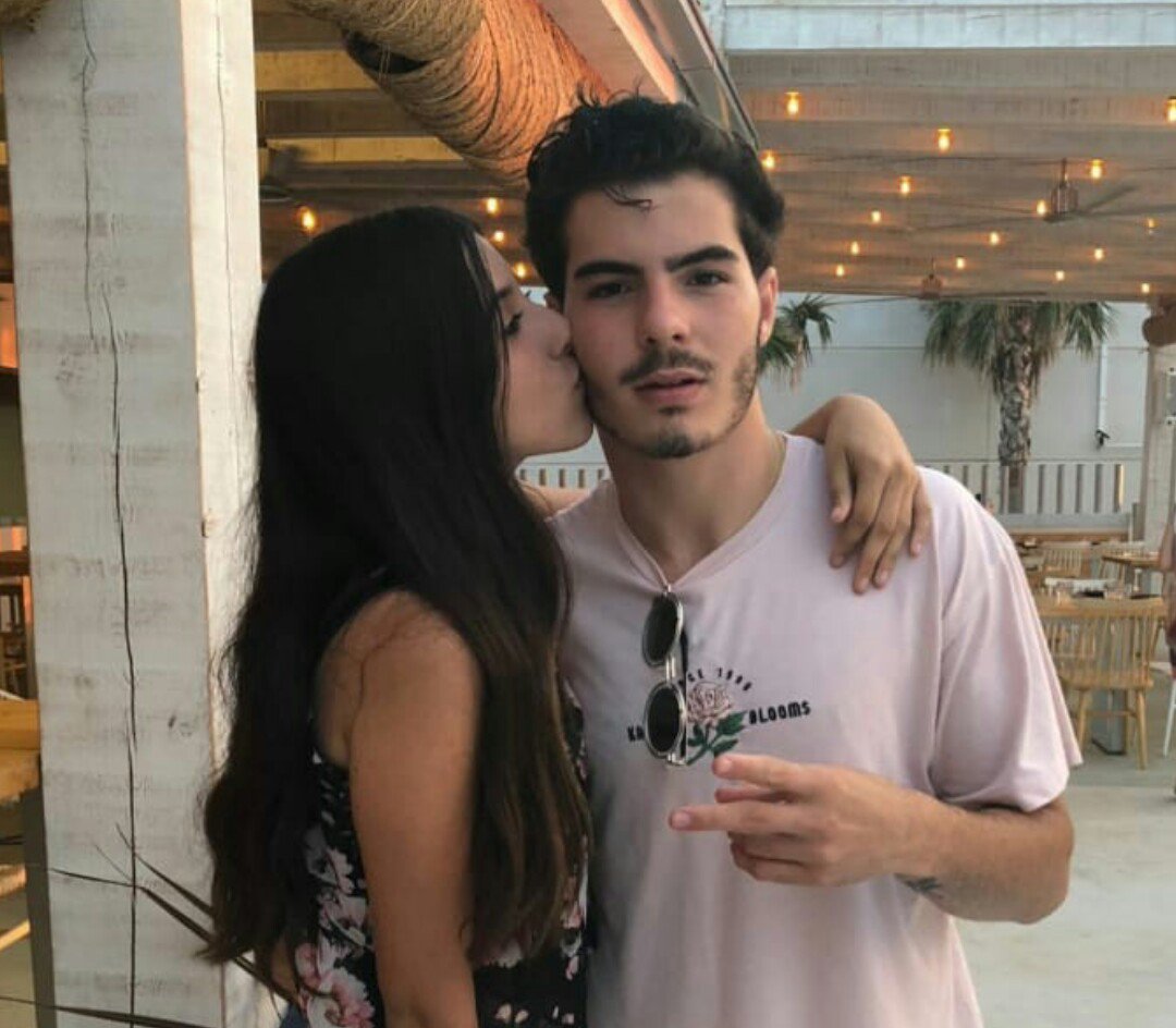 XnadiaX_'s tweet photo. Dani hoy con fans.✌📷💜
@DanieloviedoM https://t.co/lQZXWw5RXJ