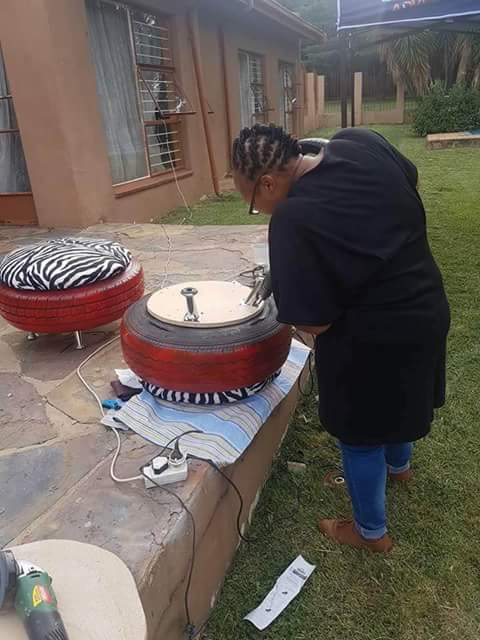 ThembaRumbu's tweet image. Please support a Black Lady in Business from Vho-Makadzi by the name 
Moloko Mohlama: 0847772379

Please Retweet her customers could be on your Timeline