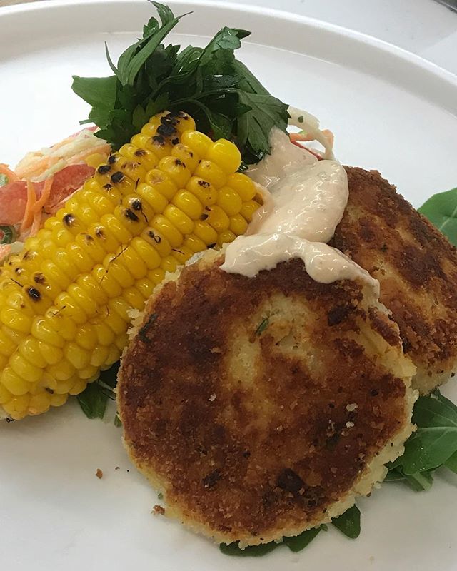 TheCulinaryLens's tweet image. #codcakes #corn and Summer Slaw