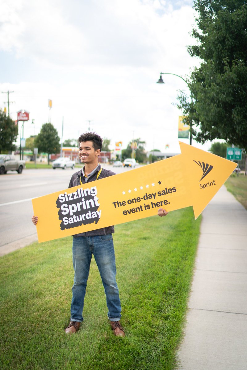 MPleasantSprint's tweet photo. Sprint wants you to save money this back to school season; so come and see us in the store this weekend for our Sizzling Sprint Saturday event because these deals are hotter in person. 🔥 #SaturdaysAreForTheDeals https://t.co/M9MmUTanNT