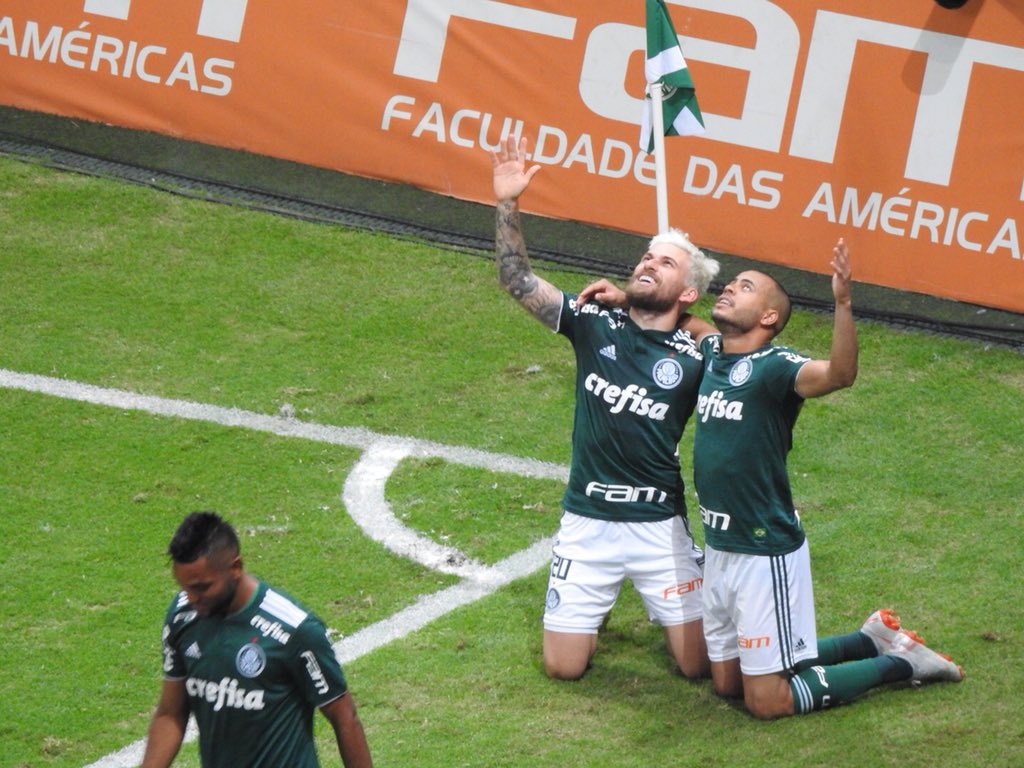 [COMENTE E DÊ SUA NOTA]  Dudu vai bem, mas perde pênalti; Lucas Lima decide com golaços para o Palmeiras