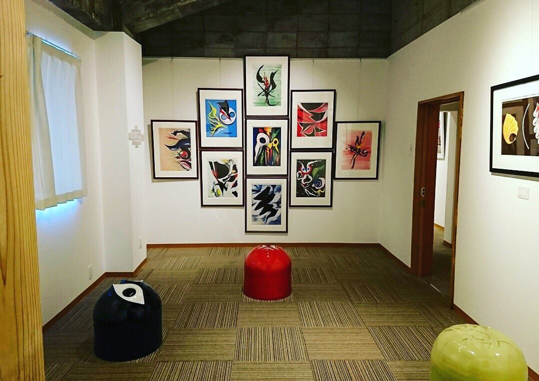 Fanmuseum01's tweet photo. 【企画展のお知らせ】
6月2日より9月2日まで【現代陶芸-Modern　ceramics】と題した特別企画展を開催中です。
当館所蔵作品であるパブロ・ピカソの晩年の自由な作風に基づく陶芸作品から岡本太郎・草間彌生両名の破格の陶芸作品に加え、備前のいまを表象するオブジェ作品等をご鑑賞いただけます。 https://t.co/IGTUqMvfuA
