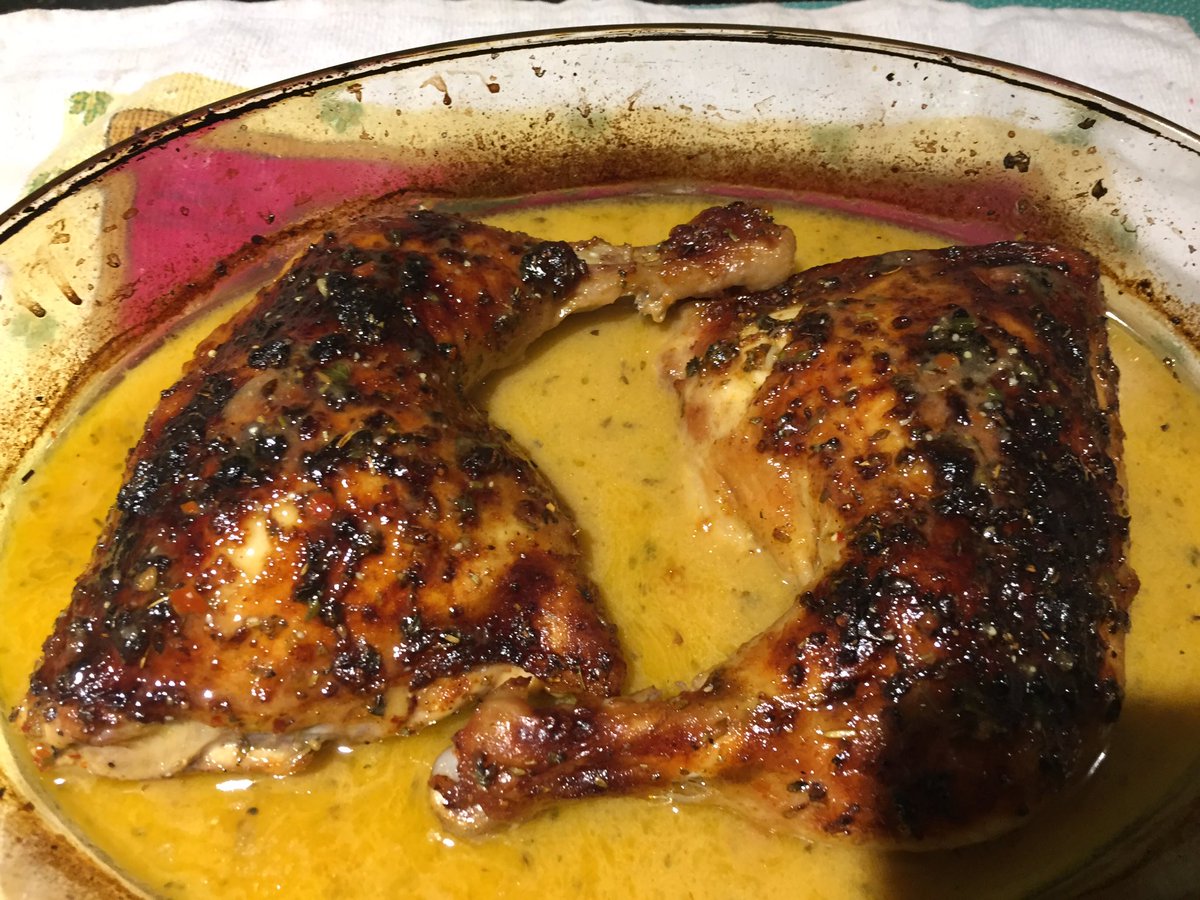 laeupy's tweet photo. Cenita muslos al horno by la eu el paso a paso 👌 para que se eduquen #MasterEu https://t.co/tq27fQjkHX