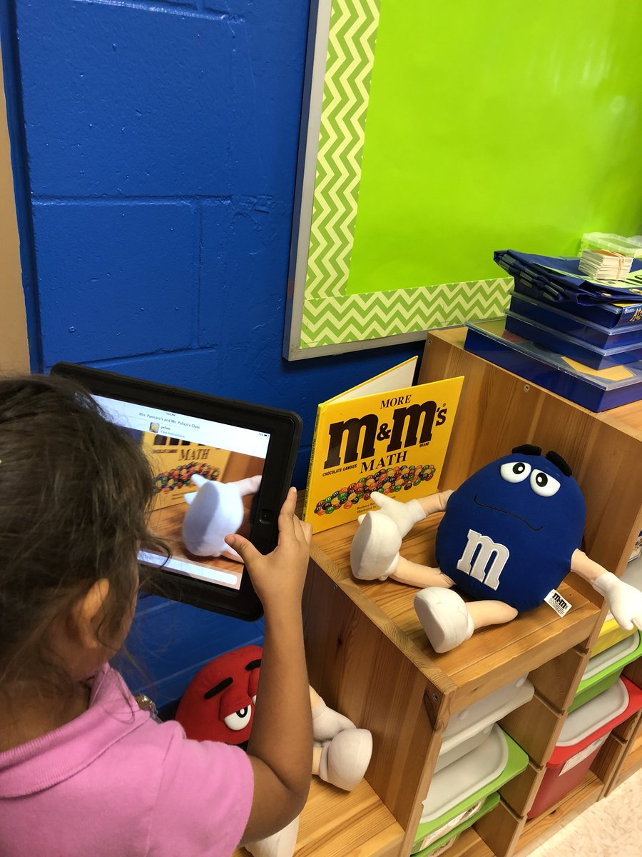 kinder2Psinapod's tweet photo. Even Kindergartners can use Seesaw on Day 5 of school! Our students took pictures of things that were yellow and practiced writing the sight word. Talk about engagement! @LearningatLTE https://t.co/oMgOkLzfpi