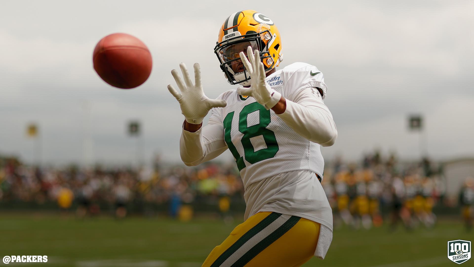 Packers \"Celebrate rcobb18\s birthday with his top photos from    :  