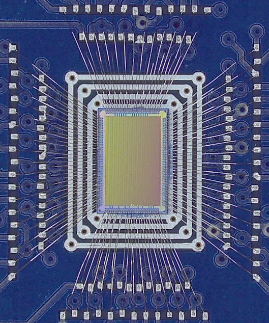 boom_cpu's tweet image. It&apos;s been a year since it was taped out, but now I can finally show the silicon! A 1.0 Ghz BOOM core with a 1 MB L2 cache in 6 mm2 (28 nm). 💥