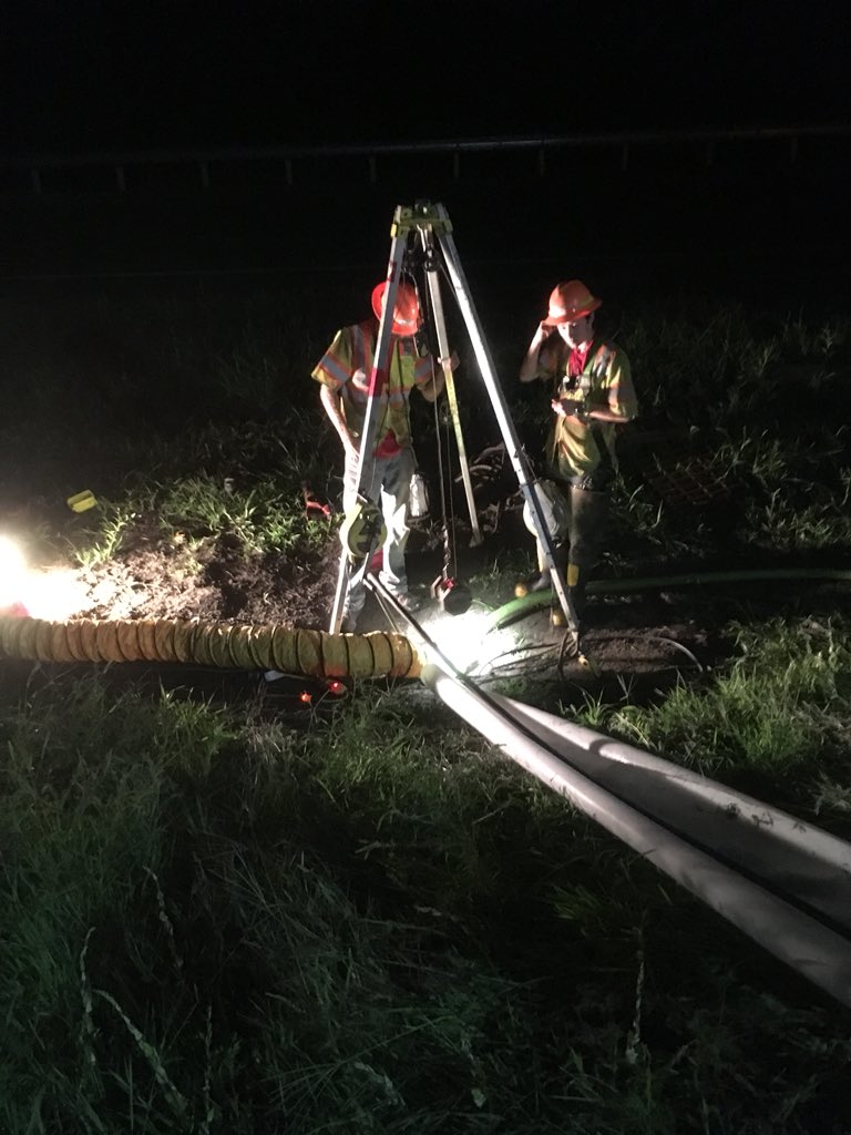andyabryant1's tweet photo. A little storm drain rehab UV GRP style  improving our infrastructure one pipe at a time #makingpipesgreatagain https://t.co/7oNJzyqJlQ
