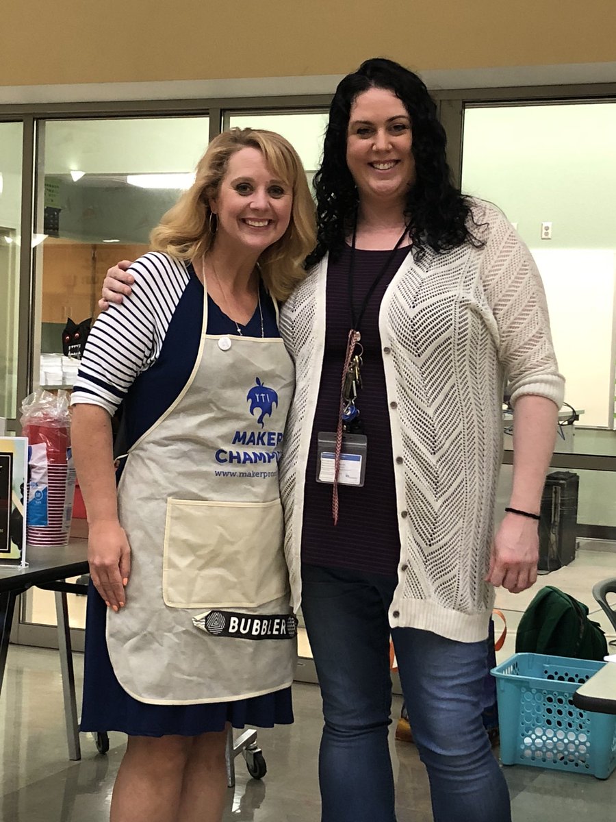 TraciChun's tweet image. Having fun at the Makerspace PlayStation at #weLearnVPS! #FutureReadyLibs