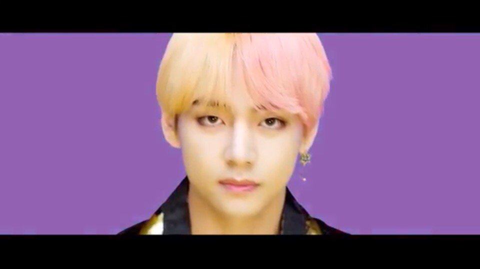 OPbl_EXO's tweet photo. Будь ты мороженым, я бы тебя попробовала полностью
#IDOL https://t.co/dFrOIR2dVm