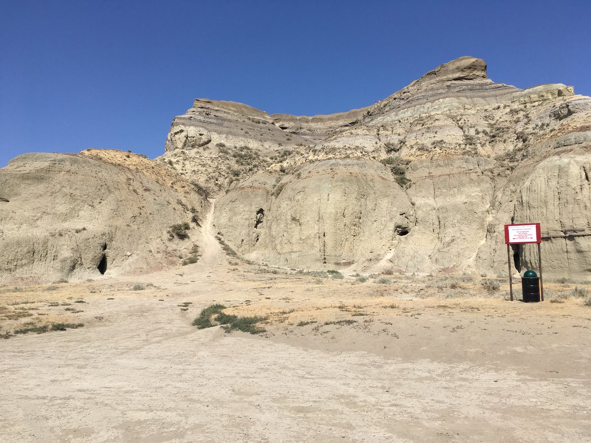Oh gasp! Castle Butte was amazing. Why haven’t I been there before?? #2018GeoVenture #BigMuddy #nextvacay