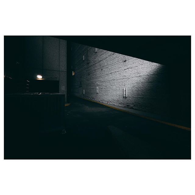 vincedesantiago's tweet image. In the cut. 
#LeicaTL #SDMfeatures #🔴📷 . . .
. .
#vsco #vscocam #bevisuallyinspired #createcommune #streetdreamsmag #way2ill  #hsdailyfeature #moodygrams #thecreatorclass #urbanandstreet #theimaged #streetsofchrome #hsinthefield #artofvisuals #ag… ift.tt/2Na9F4w