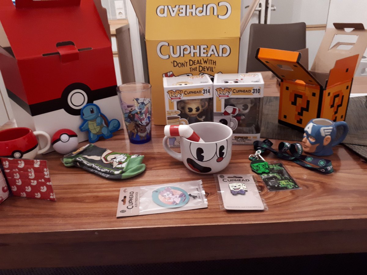 GamescomMops tweet picture