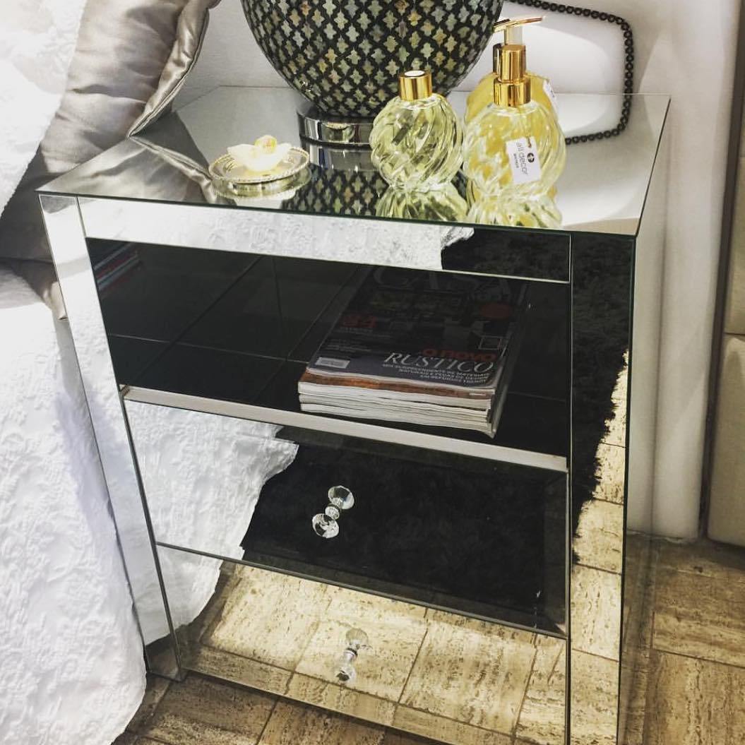 alldecorgroup's tweet image. Criado mudo espelhado pronta entrega! #alldecorboutique #alldecor #alldecorgabriel #criadomudoespelhdo #criadomudo #moveisespelhados #decor #instadecor