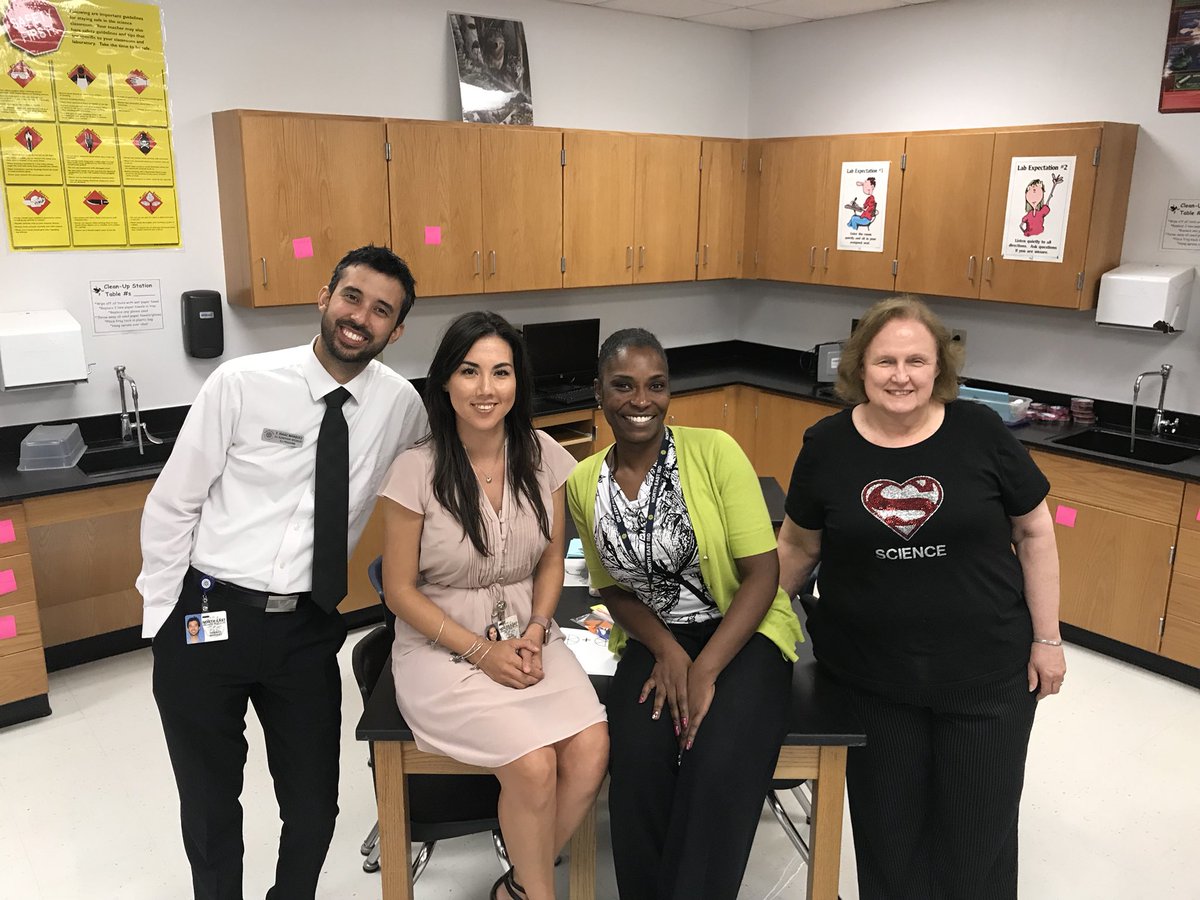 jrami2015's tweet photo. Spent the day with these amazing educators... curriculum day 2018 was a hit! #theNEISdway #ne4math @NEISD https://t.co/KuzjAaN7gI