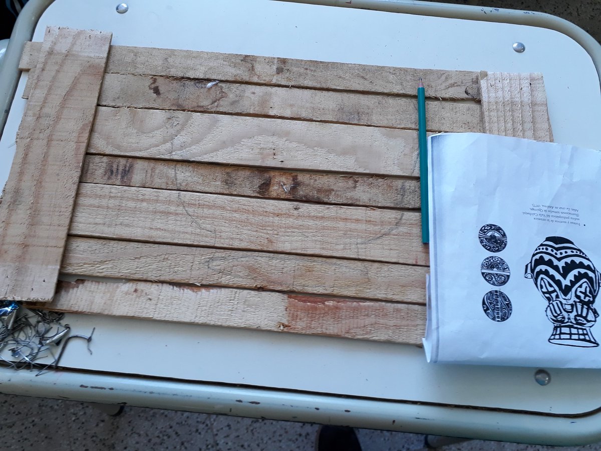 RoaParedesNidi1's tweet photo. En #ARTE recuperamos materiales para próximas obras y soportes #ESALasPalmas https://t.co/fPUTOjfCx3