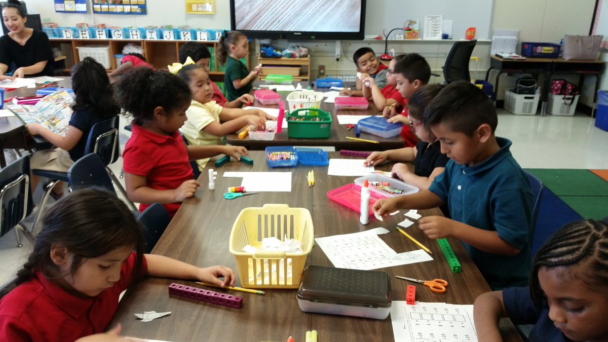 olesonterry's tweet photo. Only 3 days into school and we are hard at work. #allin4aldine @OlesonOwls https://t.co/BieFow4A1z