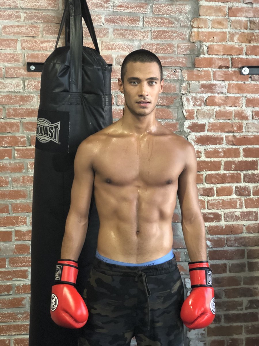 In between pasta &amp; pizza 
#boxing #weho #California