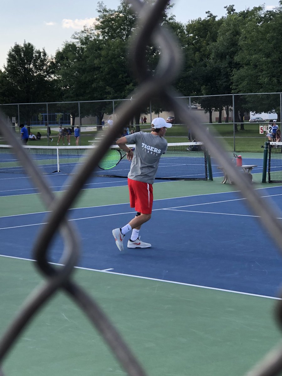 Goodwin_FHS's tweet photo. Boys Tennis Mudsock winners! Great job, Tigers! https://t.co/DIqsbr9gyK